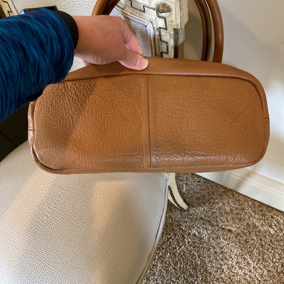 BCBGMaxAzria Medium size bag - Picture 4 of 7